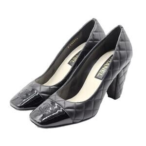 Chanel 2022 Quilted Interlocking Cap Toe CC Logo Pumps